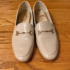 Women's Sam Edelman Cream patent leather Loafers size 7. Gently used.